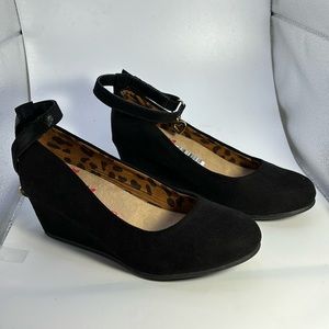 Jellypop girls NWT wedge shoes size 1 in excellent condition